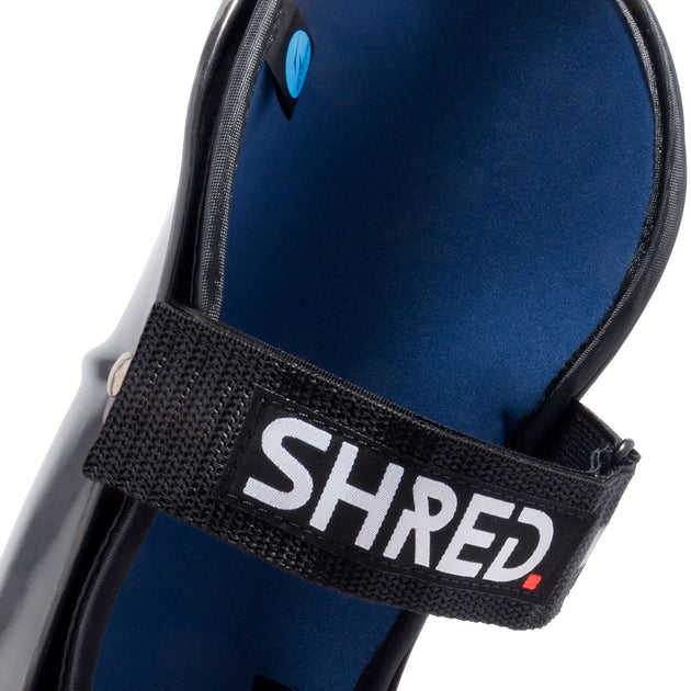 Protection carbone tibia slalom  SHIN IMPACT CARBON 22 – SKKIL